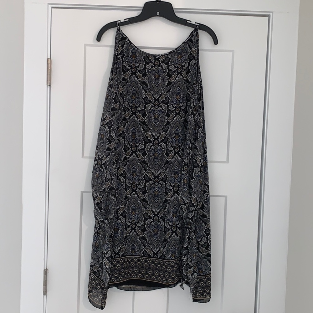 Max Studio Chiffon shift dress with paisley print and cold shoulders